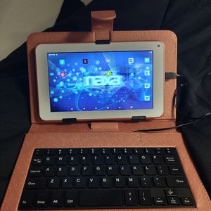 Tablet with accessories